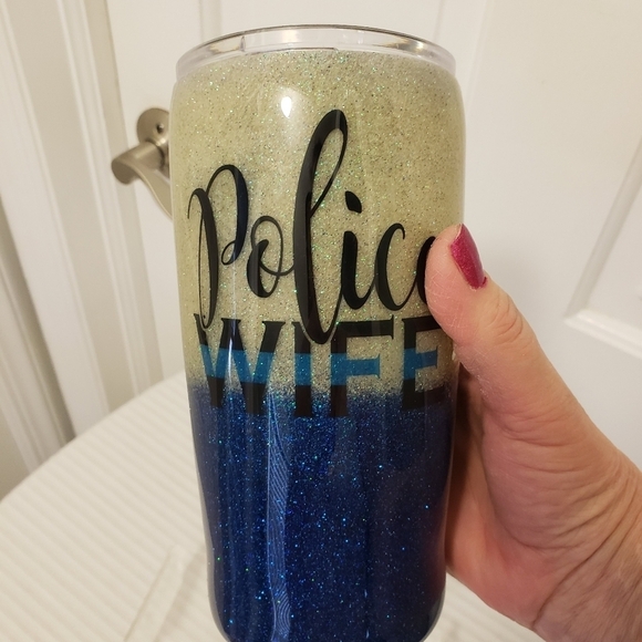 "POLICE WIFE" DRINK TUMBLER WITH LID - Picture 4 of 6